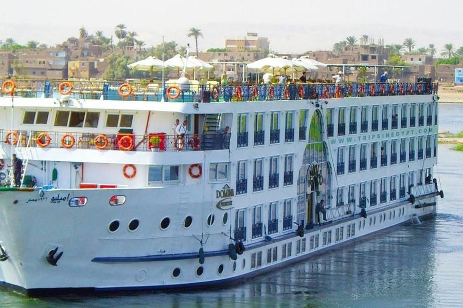 Best Nile Cruise tour with Yalla Holiday